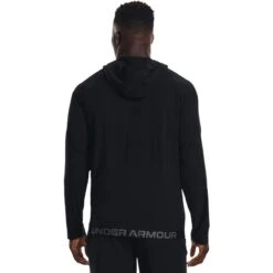 Under Armour Men's Woven Perforated Windbreaker Black / Pitch Gray -Sport Style Shop s7.v5 1370499 001 bc